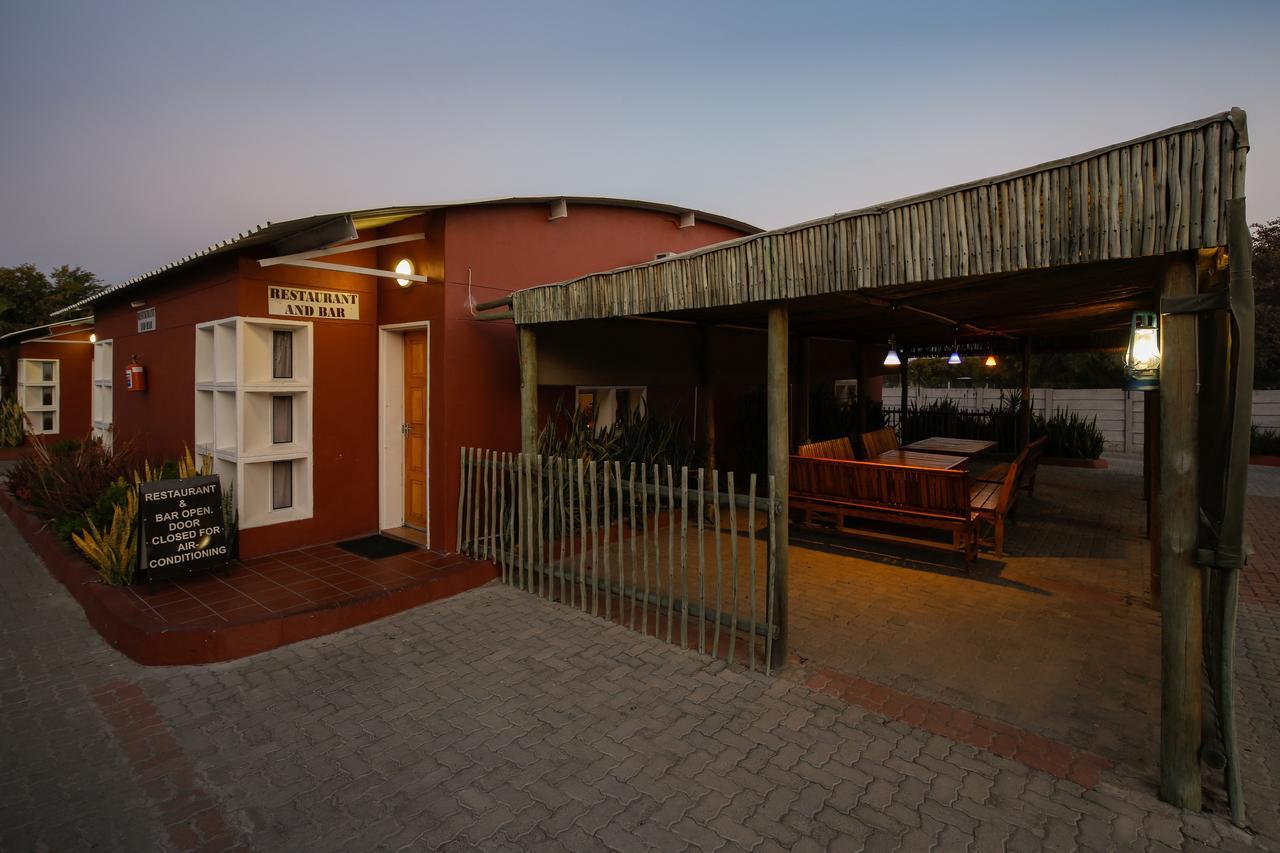 Mokoro Lodge Maun Exterior photo